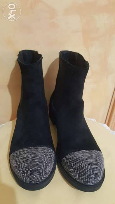 Black suede ankle boots 41 بوط شاموا 0