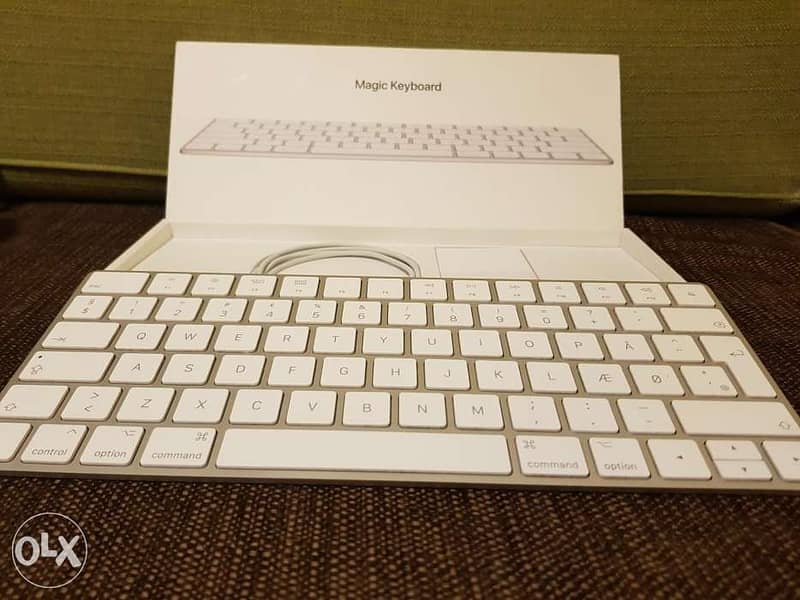 Apple Wireless Magic Keyboard 2 5