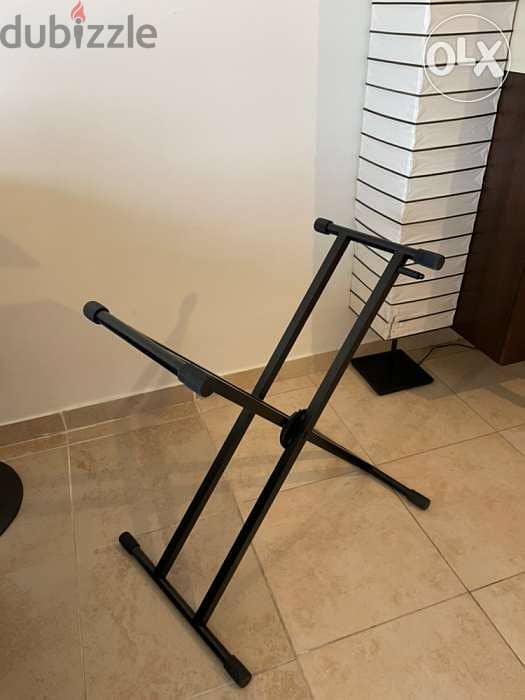 Keyboard Stand 1