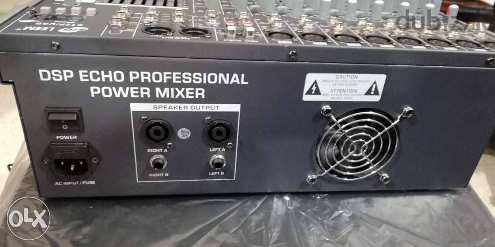 mixer powered 800w,12 channel with usb play,new in box not used 1