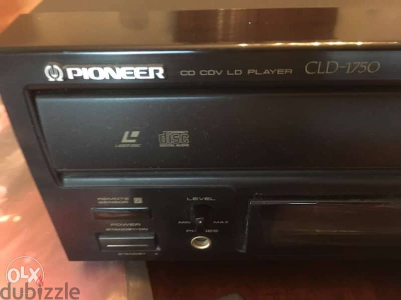 Pioneer CLD 1750 LaserDisc CD CDV player with 6 Laser Disc 1