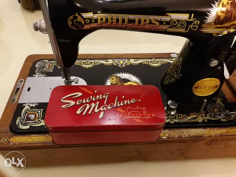 Antique Philips sewing machineمكنة خياطة 2