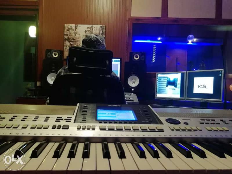 Music writer and composer and a studio records 1