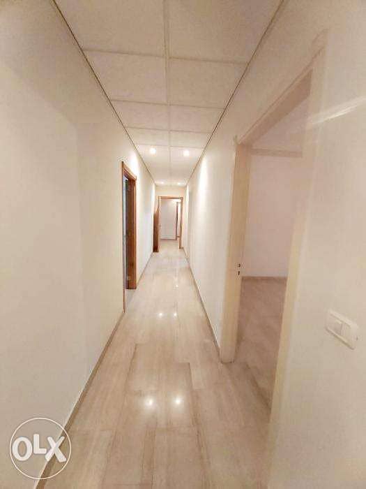 RA21-478 Apartment for rent in Beirut, Clemenceau, 220 m2, $1250 cash 2