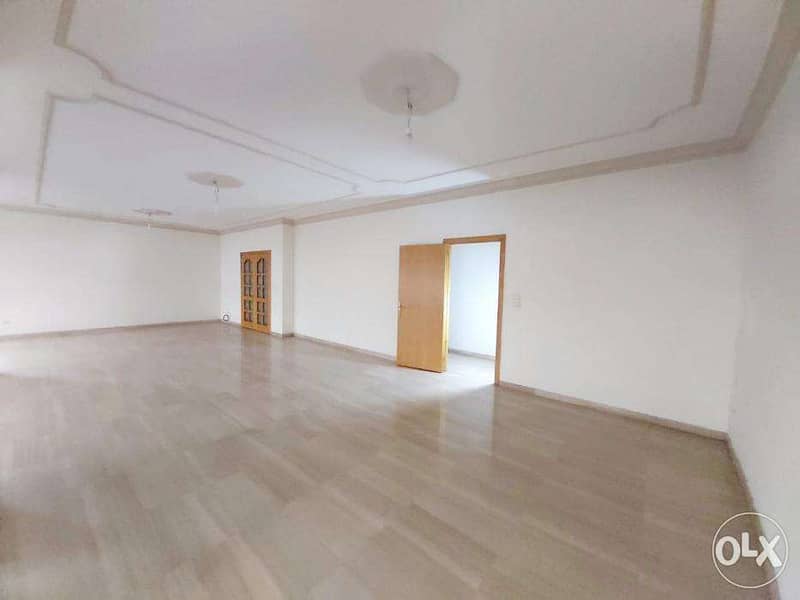 RA21-478 Apartment for rent in Beirut, Clemenceau, 220 m2, $1250 cash 7