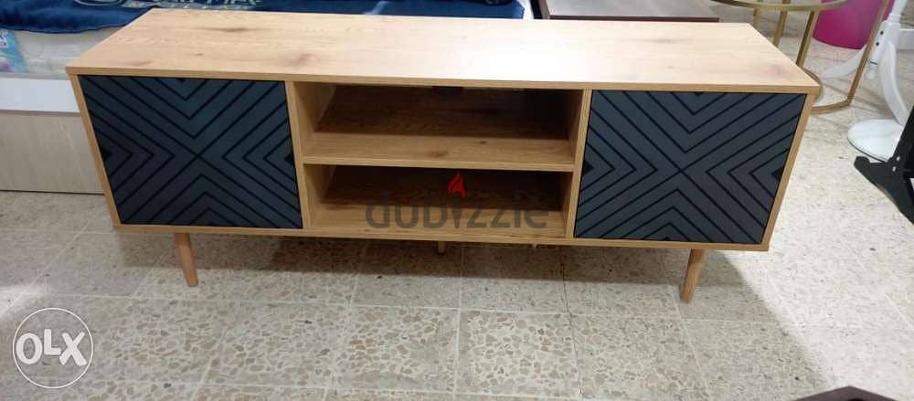 Tv table. TV طاولة 0