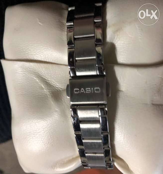 accesories for women, ساعة watch, casio brand, silver and black color, 3