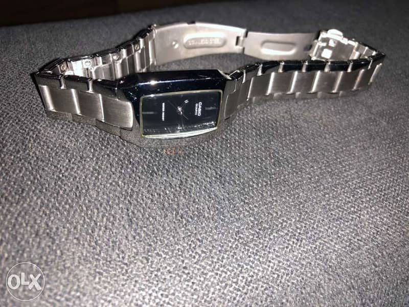 accesories for women, ساعة watch, casio brand, silver and black color, 4