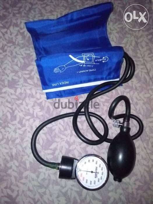 microlife stethoscope and sphygmomanometer 1