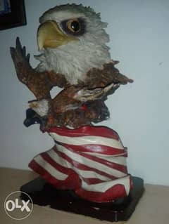 amercan eagle + flag statue 33cm