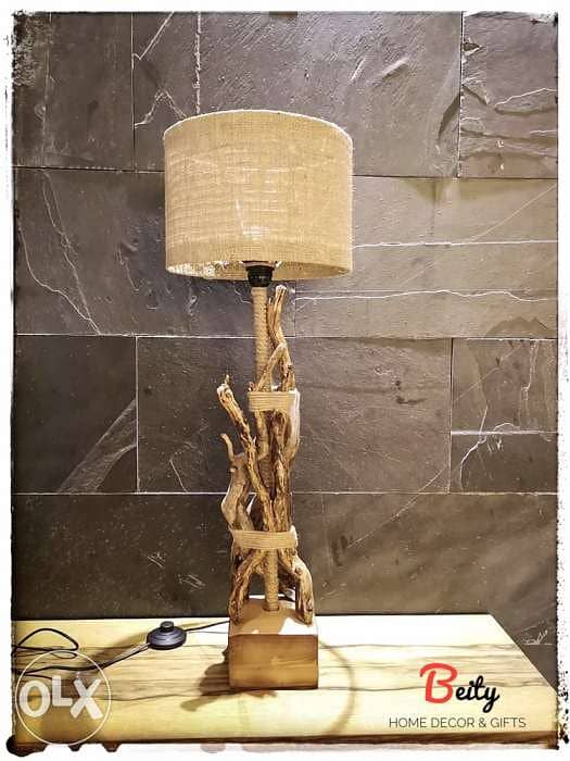 Handmade Wood Lampader. 3