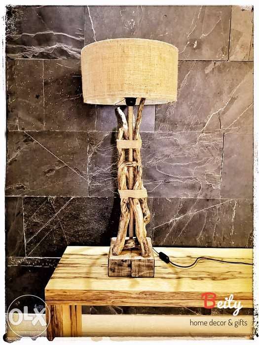 Handmade Wood Lampader. 4