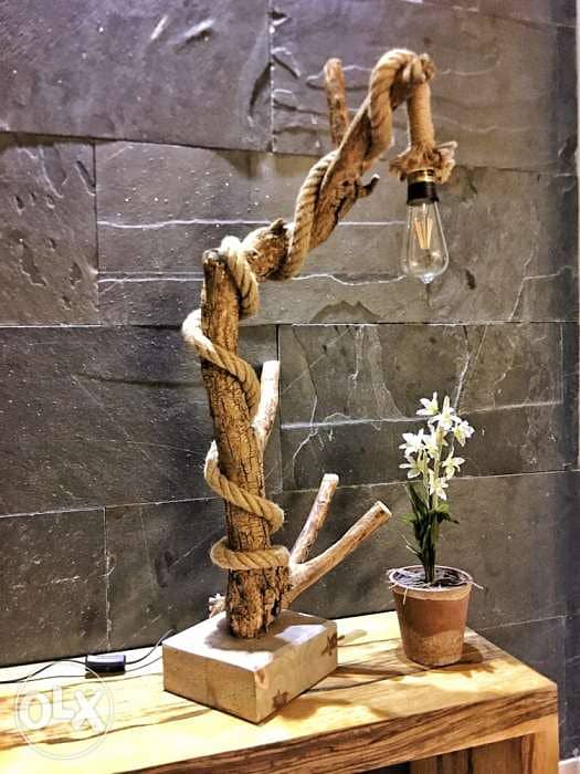 Handmade Wood Lampader. 5
