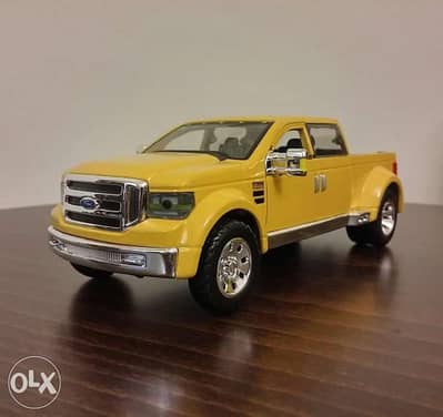 Ford F-350 Super Duty diecast car model 1:24.