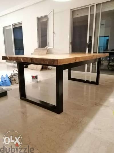 Steel and wood rustic table old style طاولة حديد و خشب شكل قديم