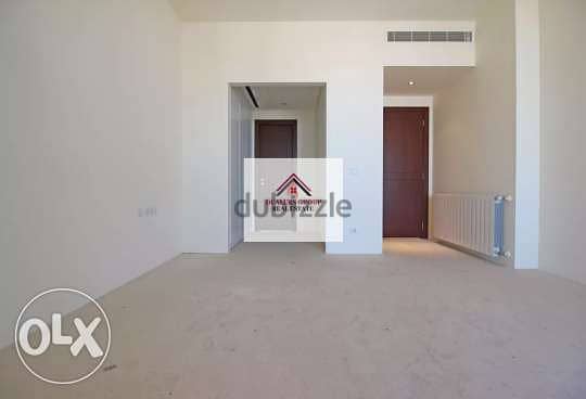 Spacious Apartment with a Beautiful Sea View For Sale in Achrafieh 7
