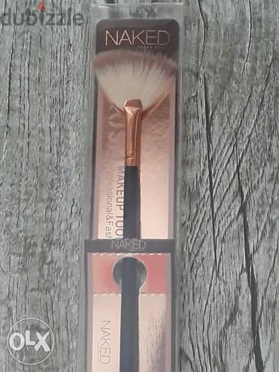 Naked Brand Professional highlight brush