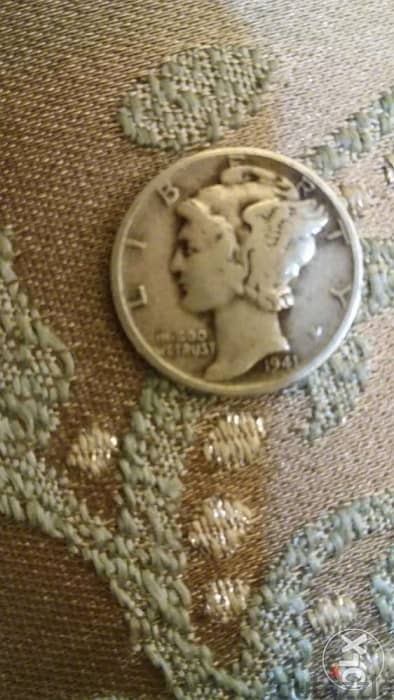 USA silver Dime Coin with the Winged Liberty Head year 1941