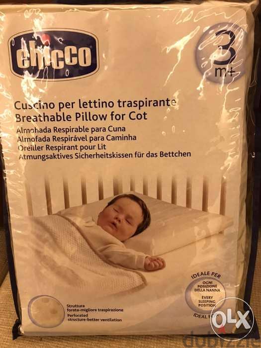 chicco baby pillow 3 months + brand new 1