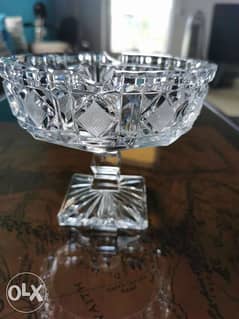 Vintage crystal footed ashtray 0