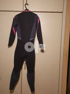 wetsuit