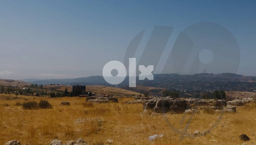 EXCEPTIONAL LAND in Bakich/Fakra with View أرض في باكيش فقرا ٩٠٠ م٢ 1