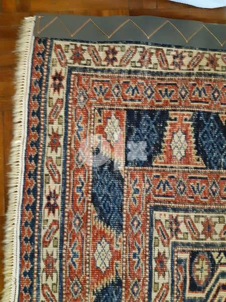 paire of carpet 4