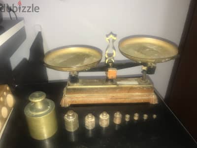 ميزان انتيك قديم مميز antique balance scale