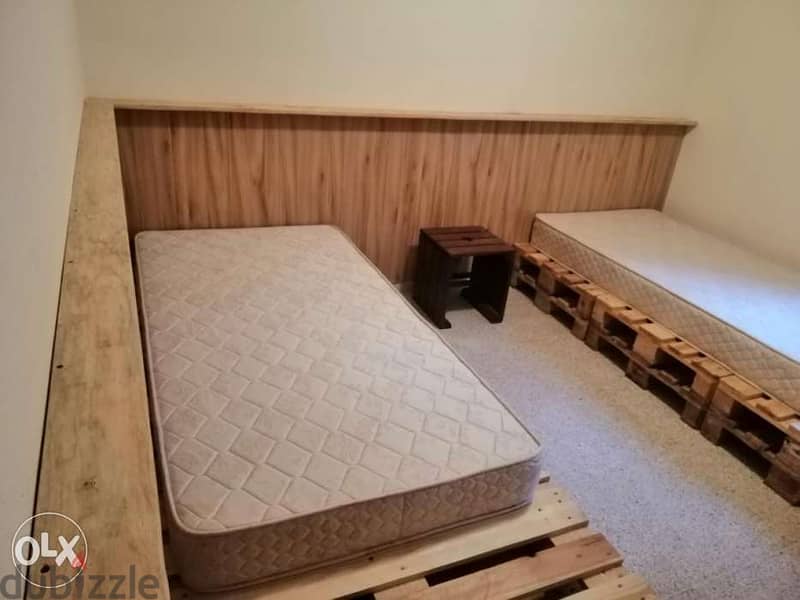 Pallets bed wood decorative تخت خشب طبالي مفرد 120 4