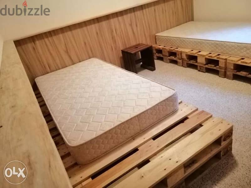 Pallets bed wood decorative تخت خشب طبالي مفرد 120 5