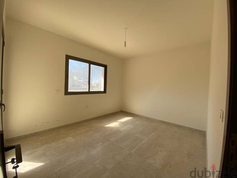 R999 Splendid Apartment for Rent in Hamra 1
