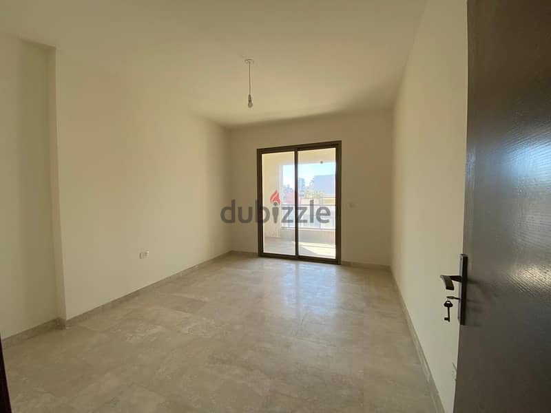 R999 Splendid Apartment for Rent in Hamra 3