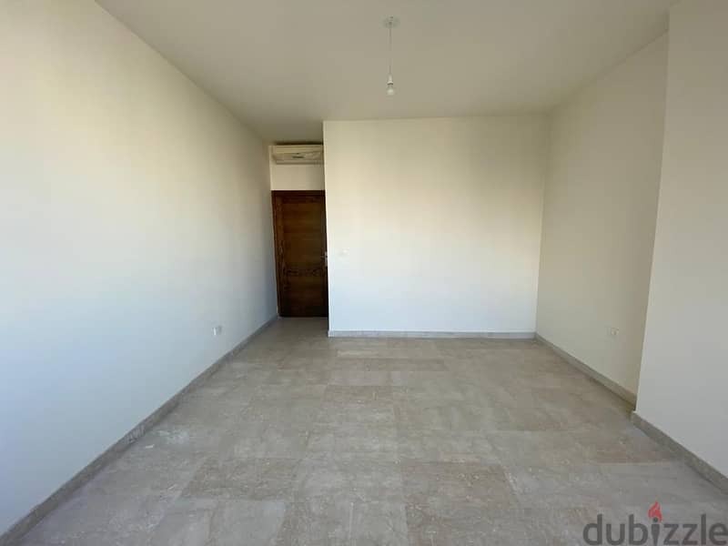 R999 Splendid Apartment for Rent in Hamra 5