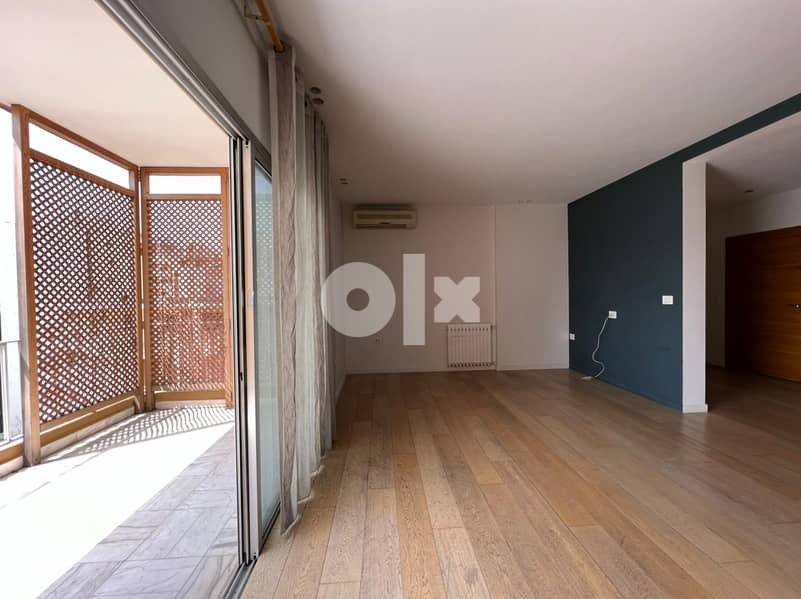 L09064-Beautiful apartment for Sale in Achrafieh with Open View 3