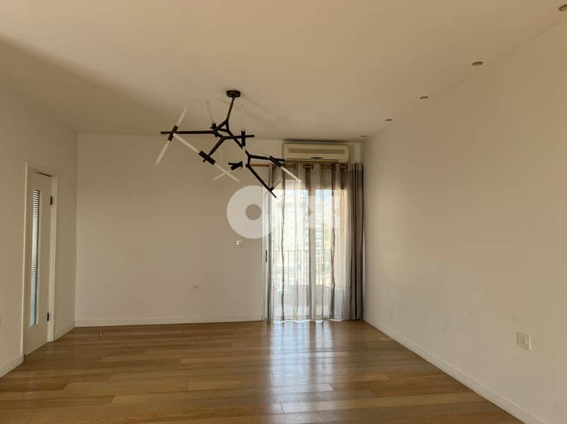 L09064-Beautiful apartment for Sale in Achrafieh with Open View 9