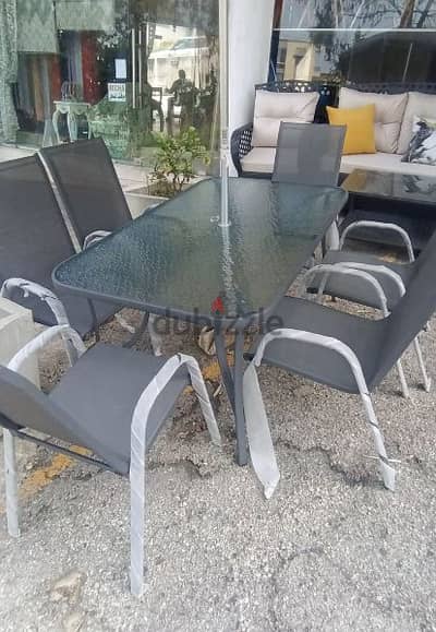 table with 6 chairs