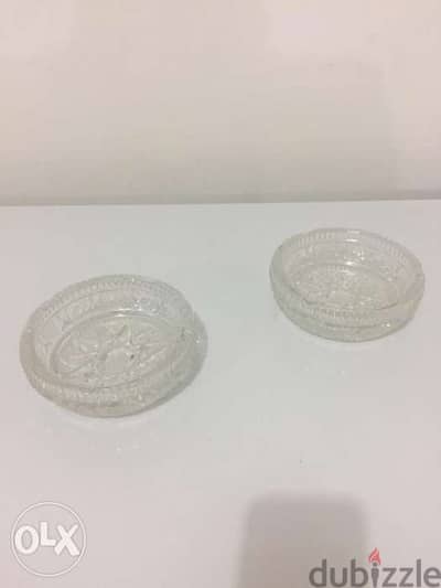 Antique pair of cristal ashtrays