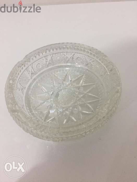 Antique pair of cristal ashtrays 1