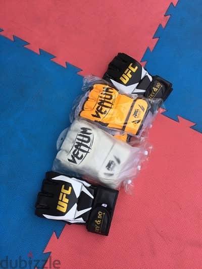 gloves new very good quality 70/443573 whatsapp RODGE