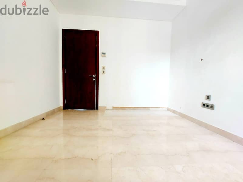 RA22-697 UNBLOCKABLE SEA VIEW, 24/7 apartment for rent in Ain El Tineh 8