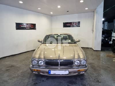 1998 Jaguar XJ V8 4.0L Collection Car Still Original Like New!