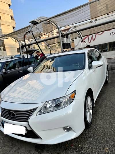 Lexus Es350 2013 (119,000km) Lebanese company source and maintenance