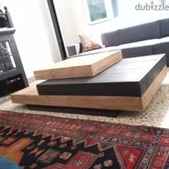 centered table metal and wood طاولة نص خشب وحديد