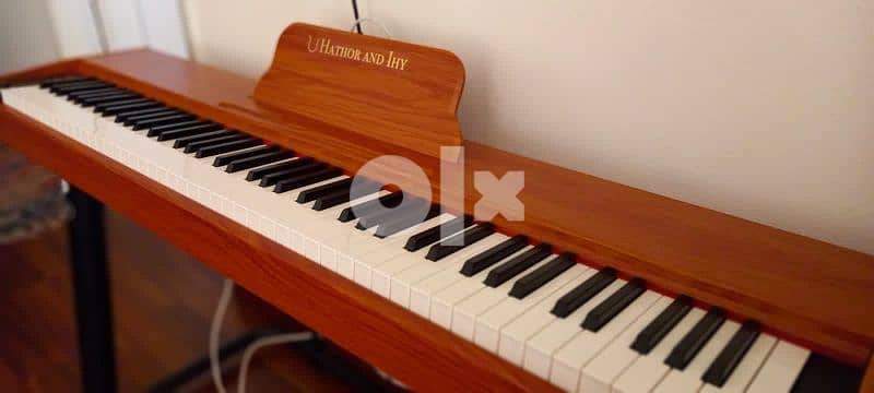 portable piano 0