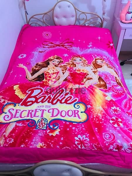 Barbie bedding sets size1+1/2. !! 1