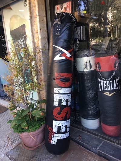 boxing bag diesel 190 cm like new 70/443573 whatsapp RODGE