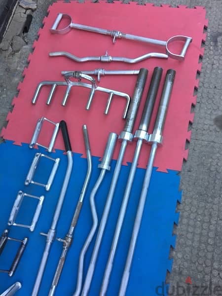 we have all kind of axes and grips 70/443573 whatsapp RODGE 3