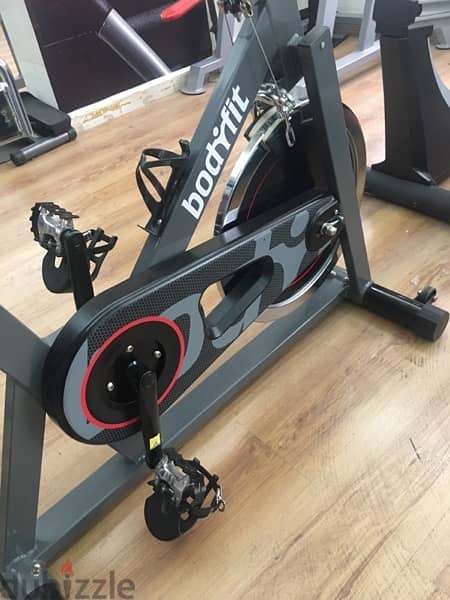 spinning bike bodifit new very good quality 70/443573 whatsapp RODGE 1