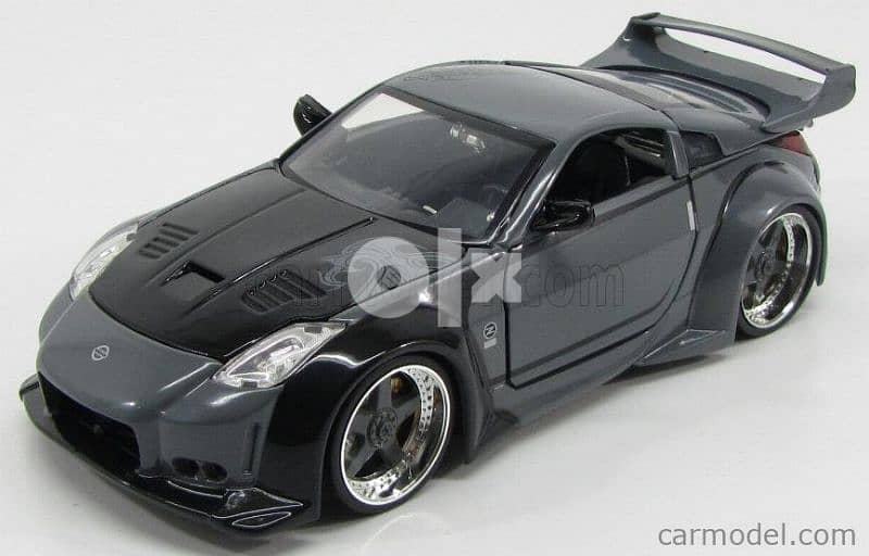 Nissan 350z diecast car model 1:24. 0