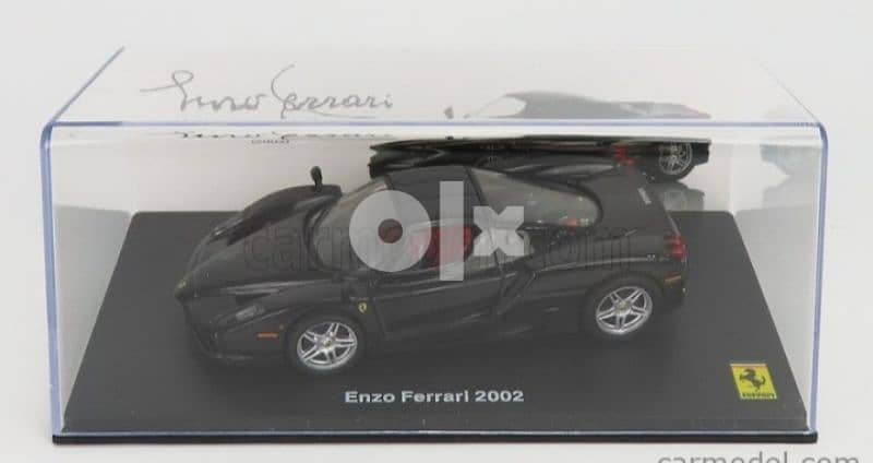 Ferrari Enzo (2002) diecast car model 1:43. 3